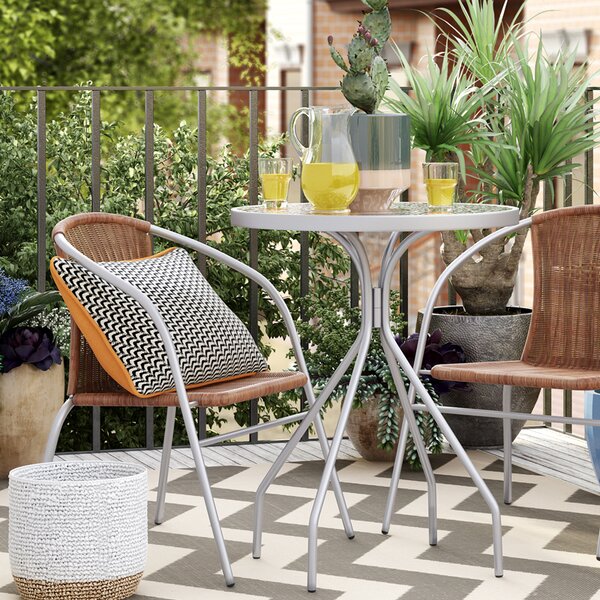 Small rattan table on sale and chairs